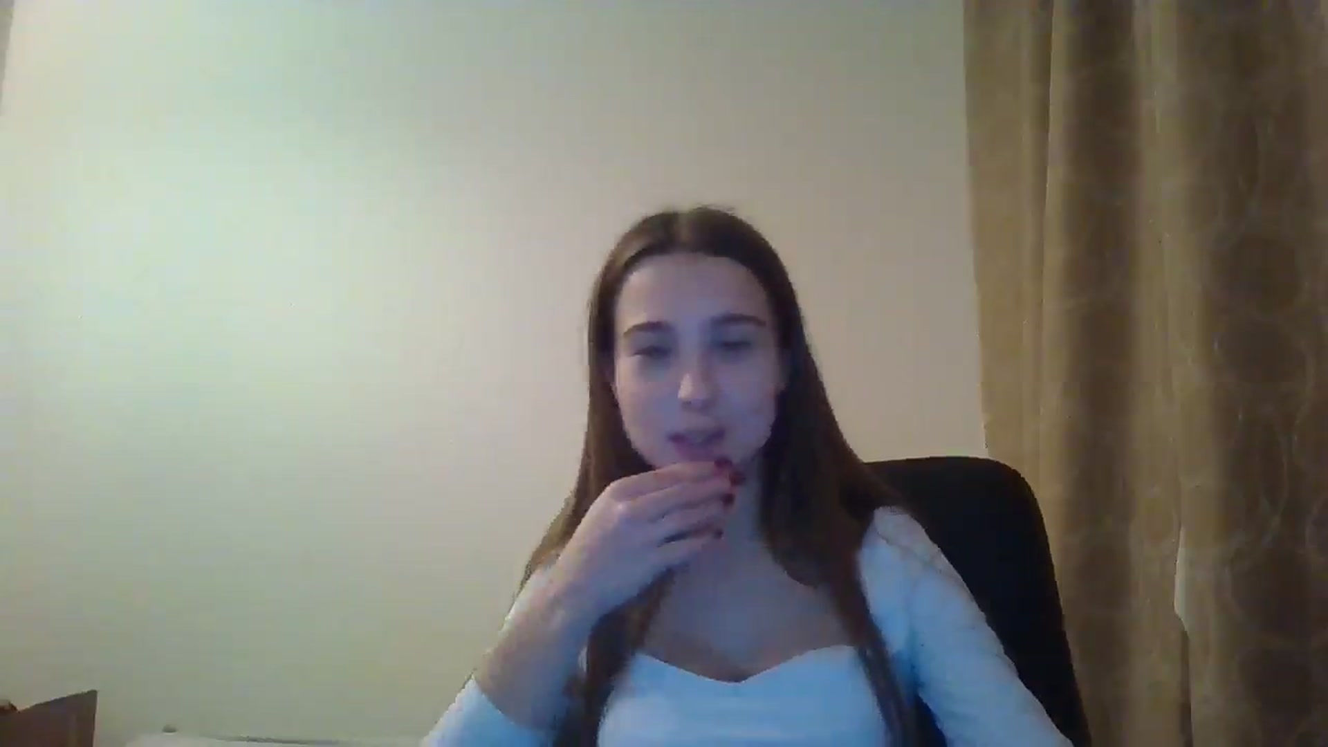 Gallery image thumbnail from ElariaVee's myfreecams stream on, 11/19/2025, 16:07 image 7 of 20