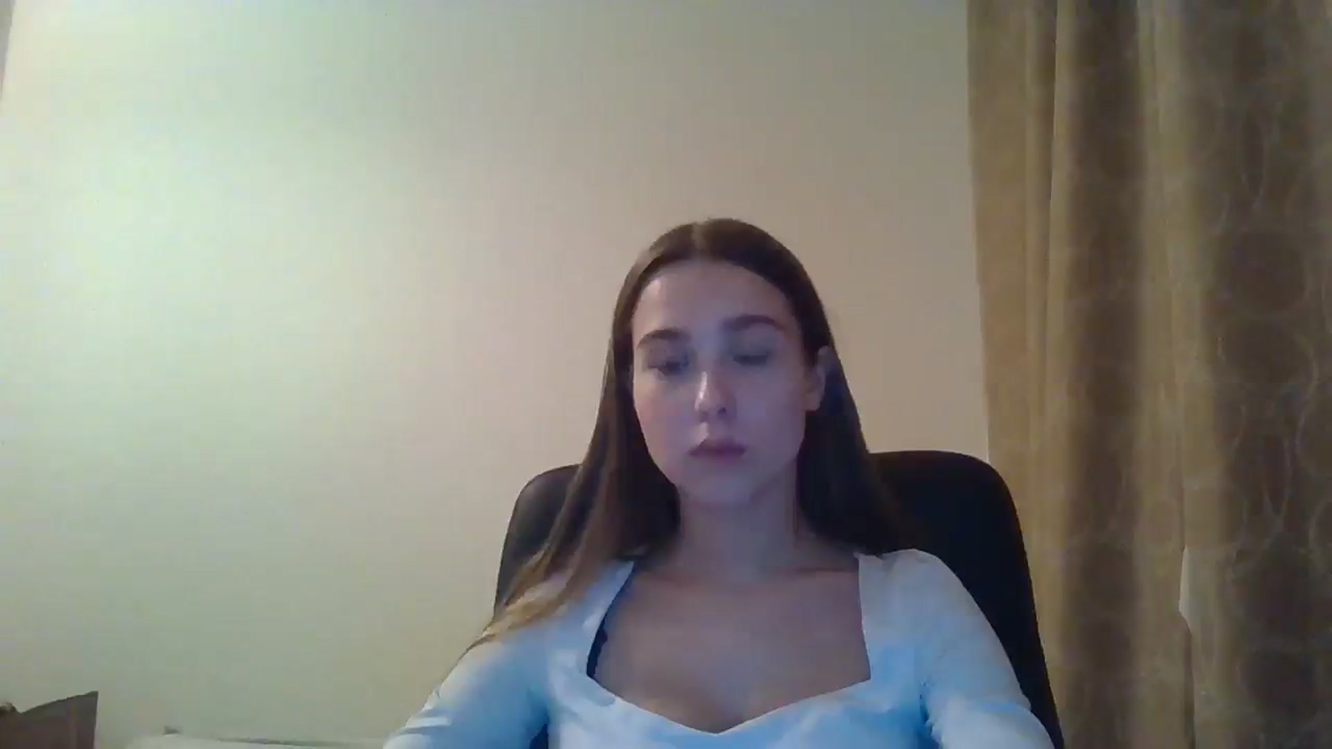 Gallery image thumbnail from ElariaVee's myfreecams stream on, 11/19/2025, 17:09 image 11 of 20