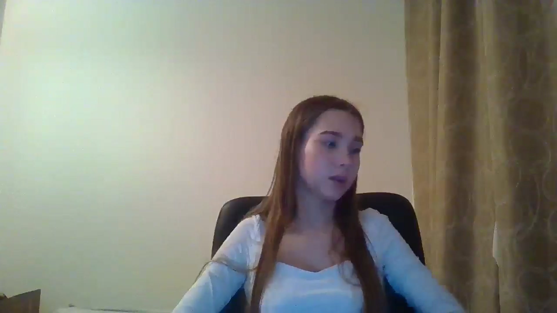 Gallery image thumbnail from ElariaVee's myfreecams stream on, 11/19/2025, 17:09 image 2 of 20