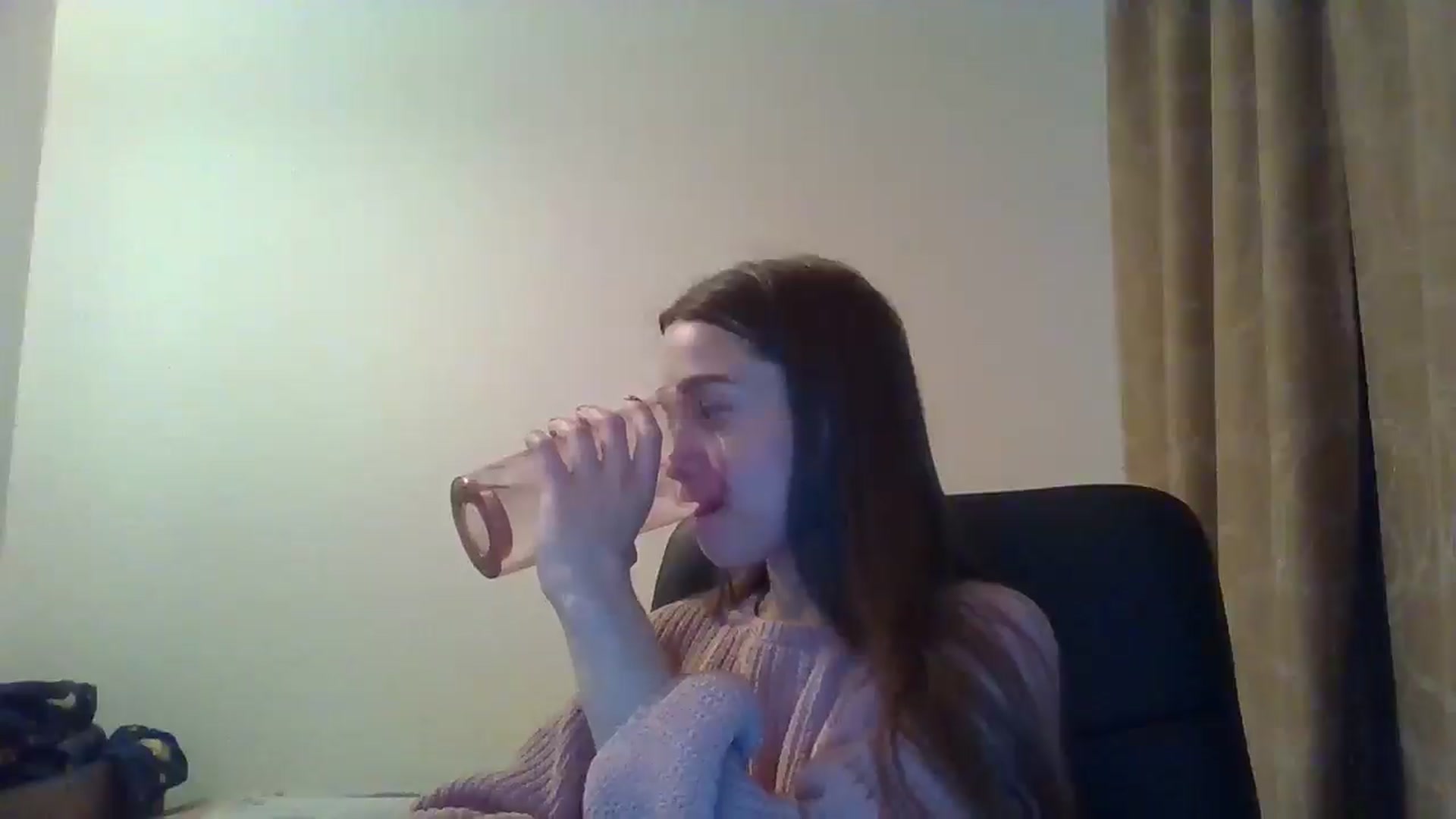 Gallery image thumbnail from ElariaVee's myfreecams stream on, 11/22/2025, 17:34 image 20 of 20