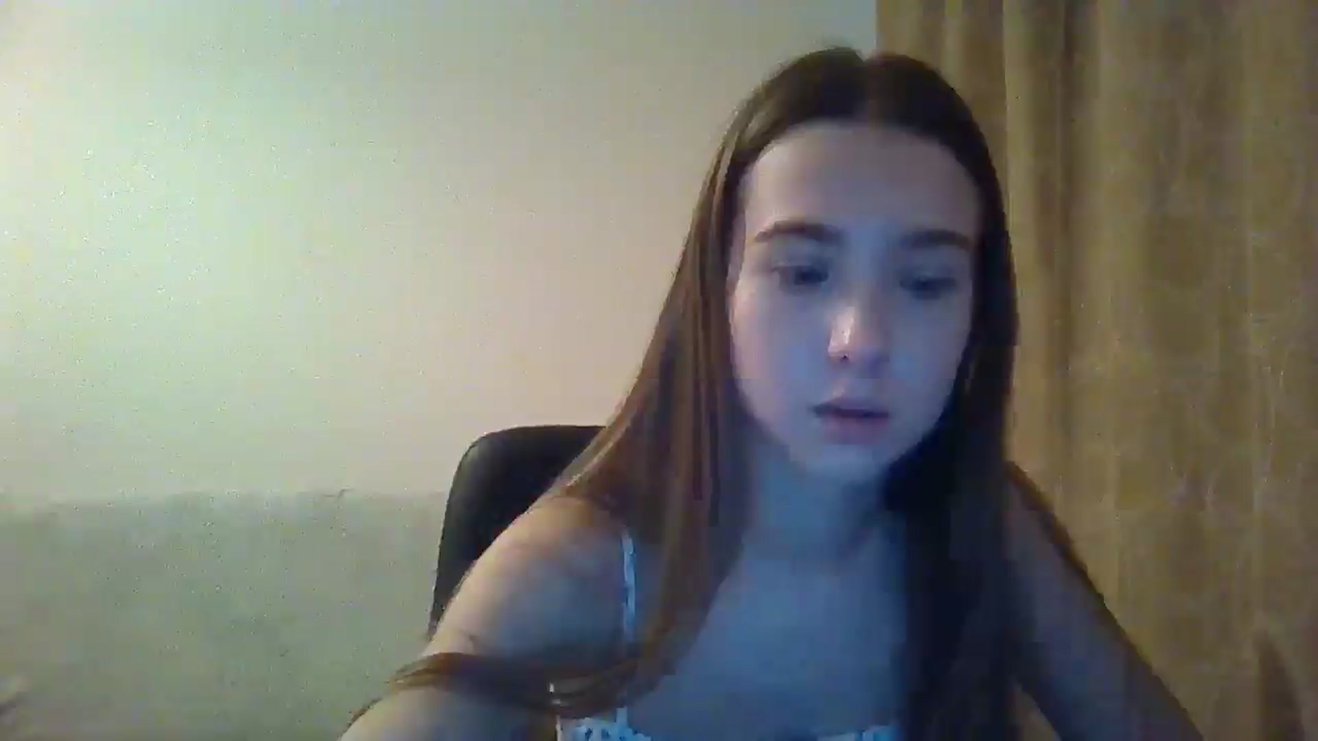 Gallery image thumbnail from ElariaVee's myfreecams stream on, 12/05/2025, 18:23 image 15 of 20