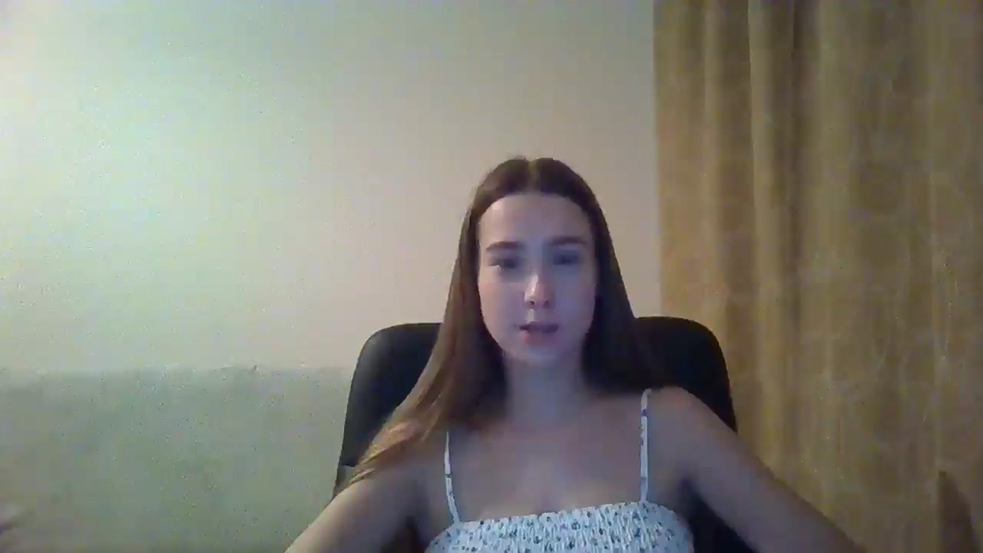Gallery image thumbnail from ElariaVee's myfreecams stream on, 12/05/2025, 18:23 image 11 of 20