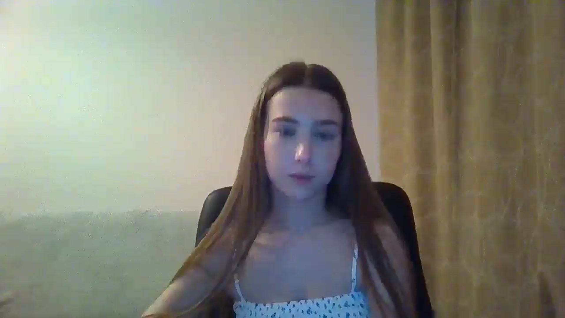 Gallery image thumbnail from ElariaVee's myfreecams stream on, 12/05/2025, 18:23 image 19 of 20