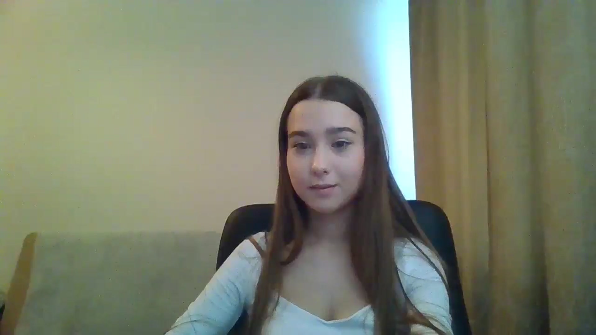 Gallery image thumbnail from ElariaVee's myfreecams stream on, 12/18/2025, 12:40 image 2 of 20