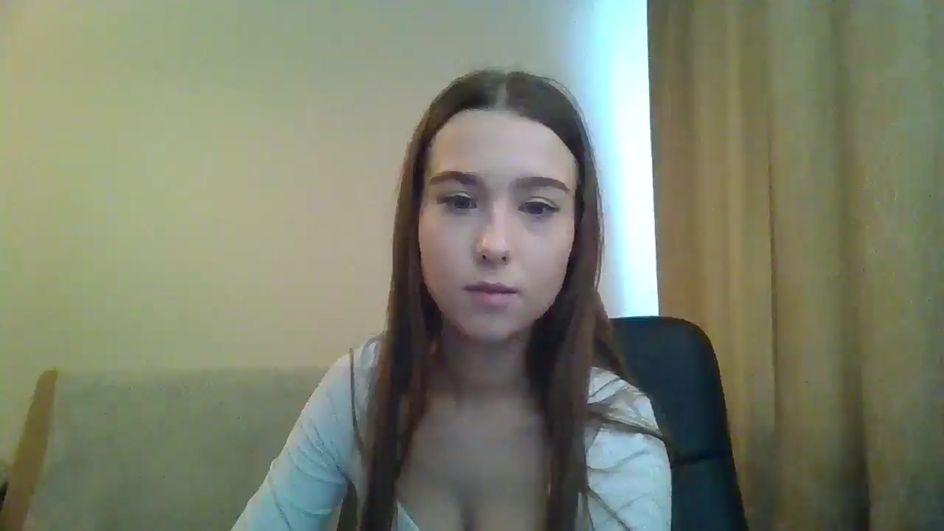 Gallery image thumbnail from ElariaVee's myfreecams stream on, 12/18/2025, 12:40 image 15 of 20
