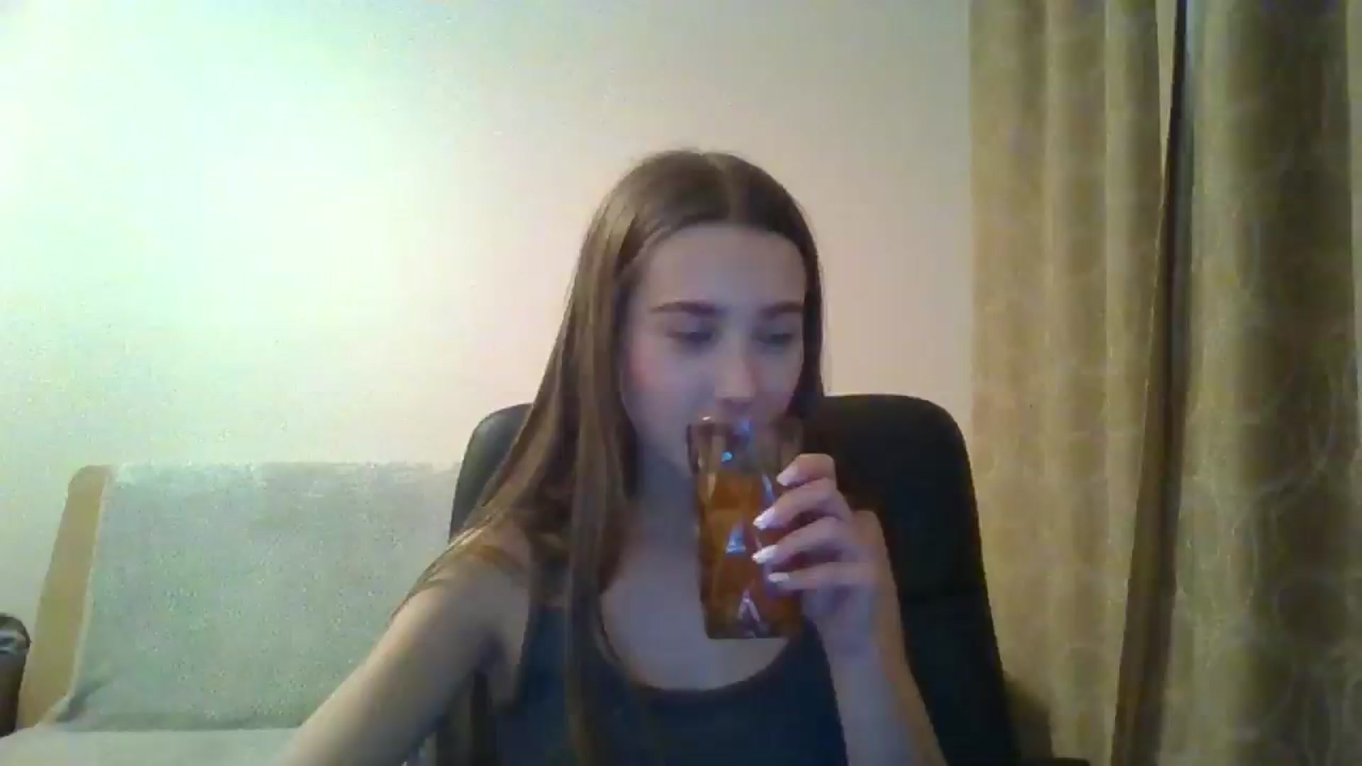 Gallery image thumbnail from ElariaVee's myfreecams stream on, 12/23/2025, 19:37 image 1 of 20