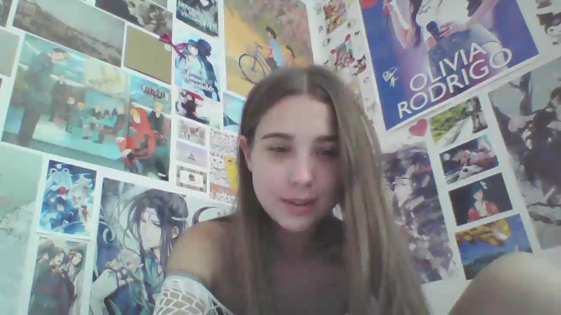 Gallery image thumbnail from ElariaVee's myfreecams stream on, 07/31/2026, 15:30 image 16 of 20