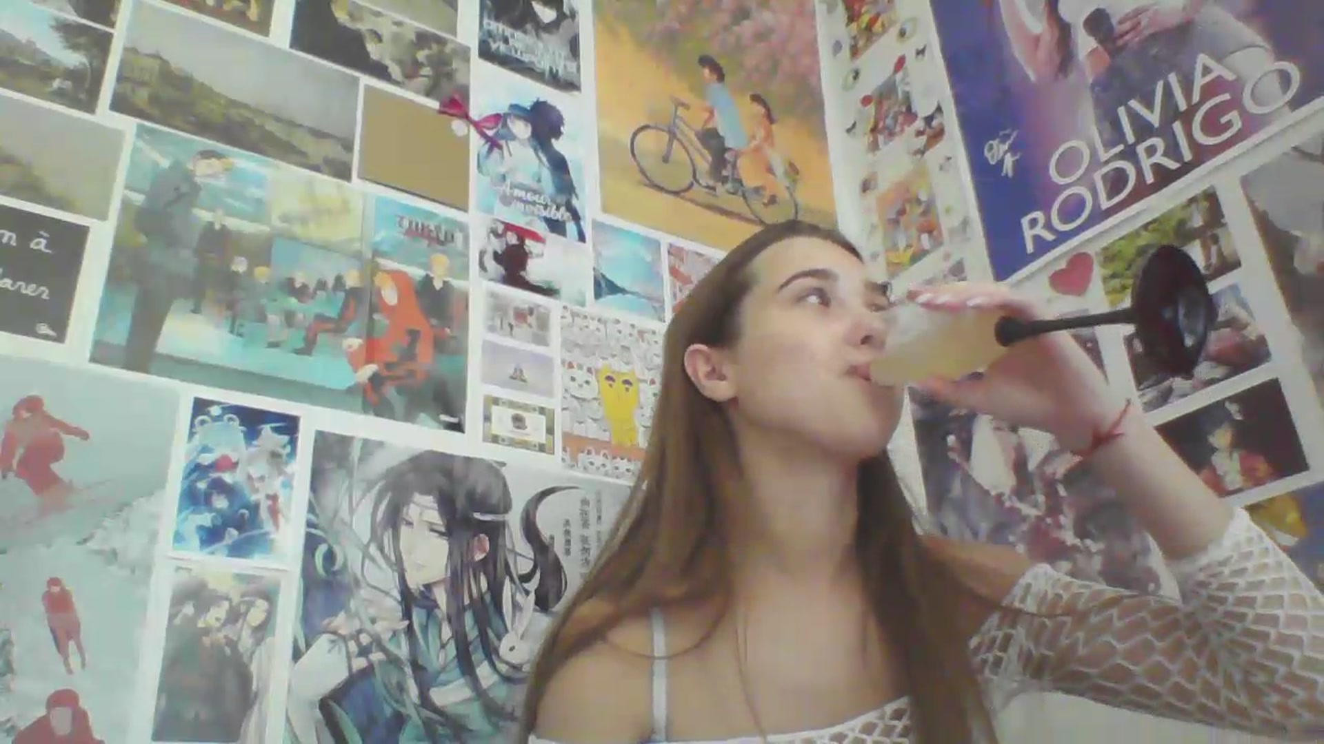 Gallery image thumbnail from ElariaVee's myfreecams stream on, 07/31/2026, 16:57 image 15 of 20