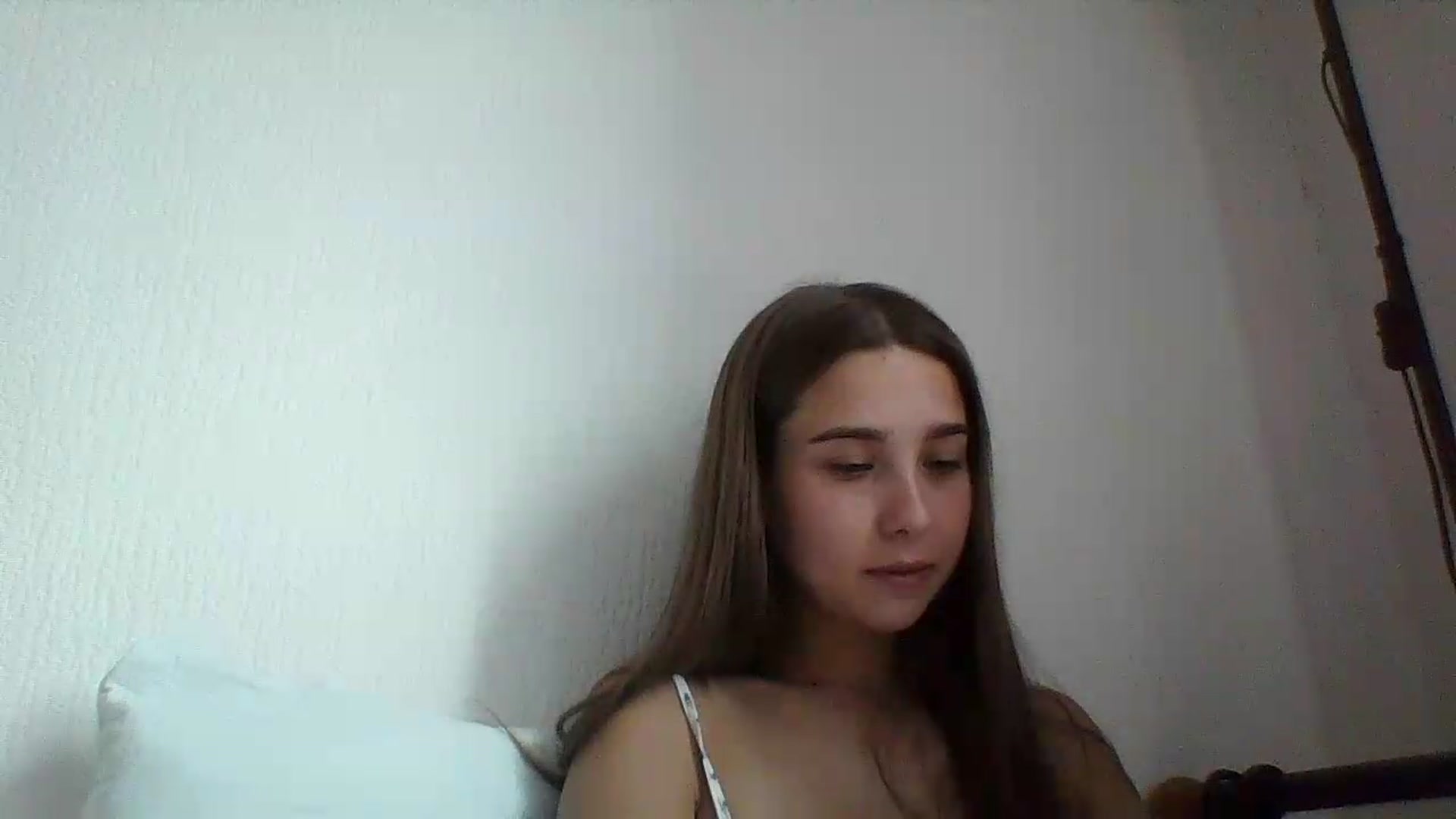 Gallery image thumbnail from ElariaVee's myfreecams stream on, 08/06/2026, 13:47 image 16 of 20