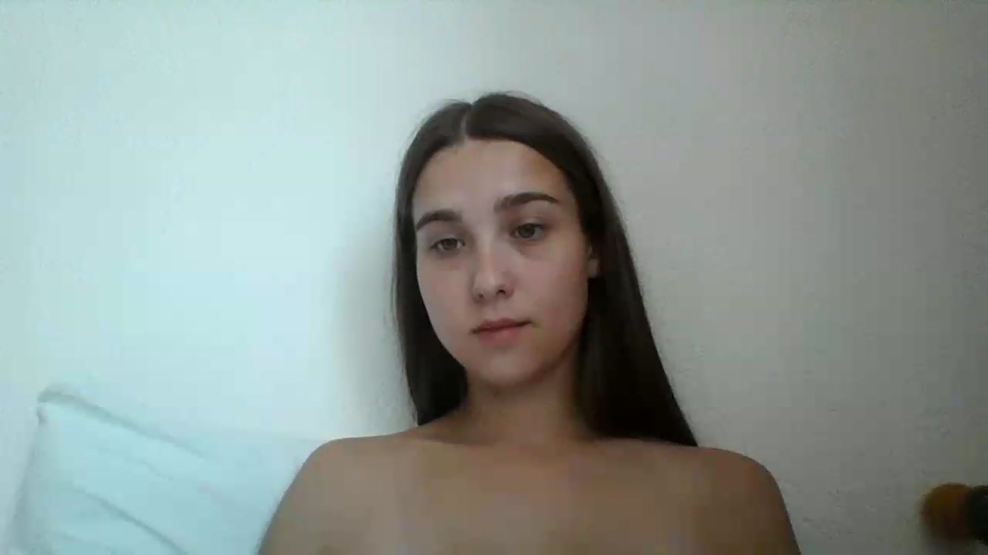Gallery image thumbnail from ElariaVee's myfreecams stream on, 08/06/2026, 14:31 image 17 of 20