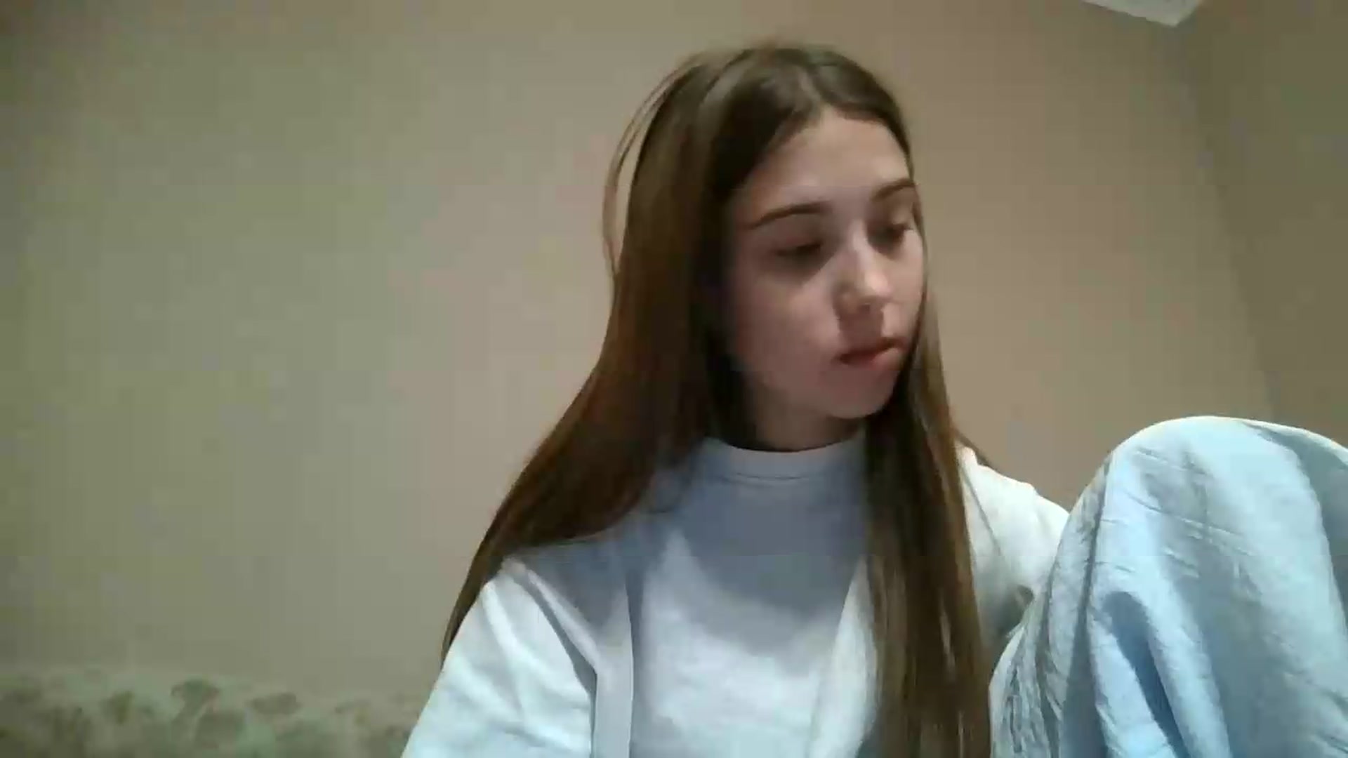 Gallery image thumbnail from ElariaVee's myfreecams stream on, 08/14/2026, 11:45 image 9 of 20