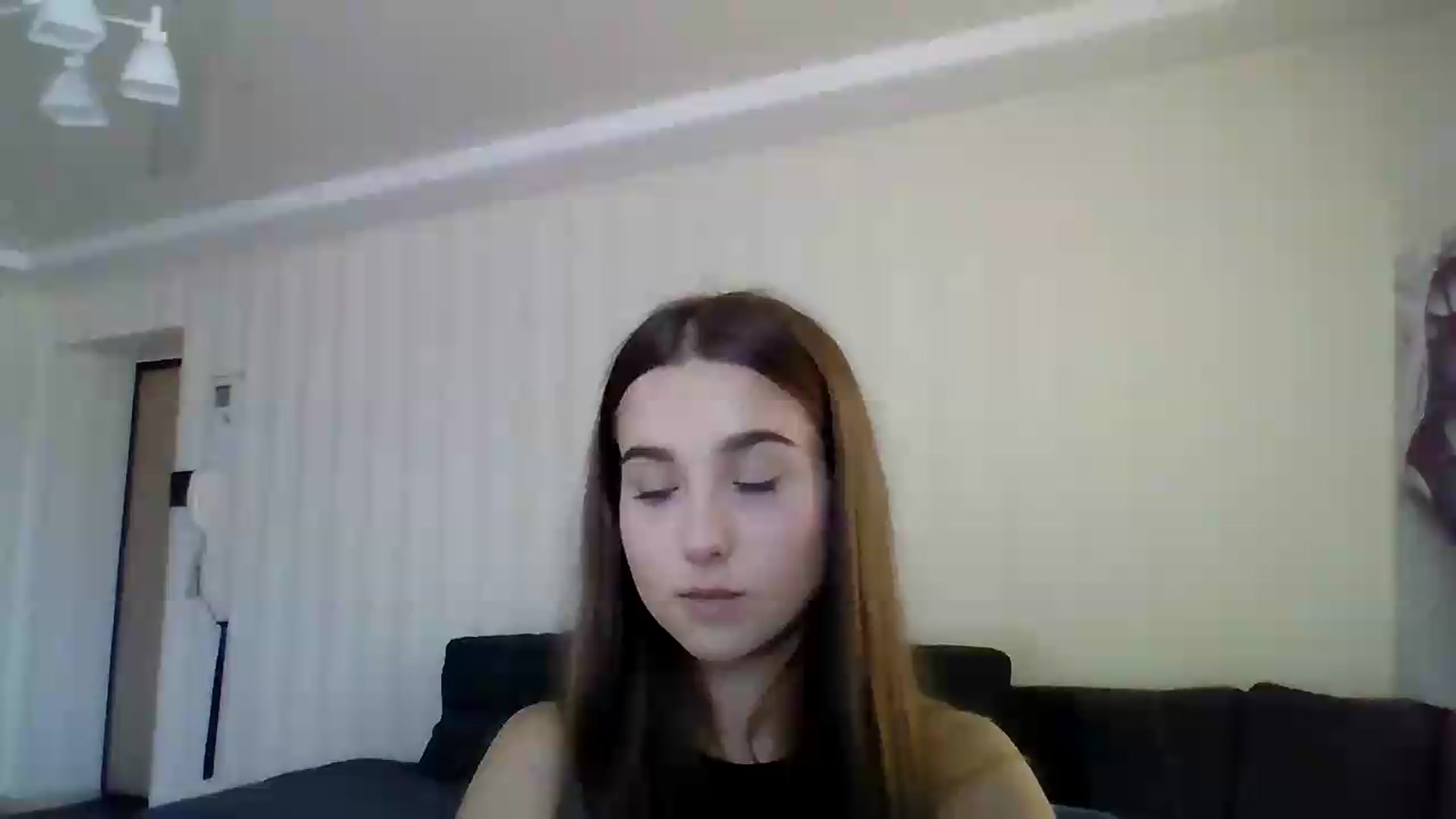 Gallery image thumbnail from ElariaVee's myfreecams stream on, 08/19/2026, 12:51 image 16 of 20
