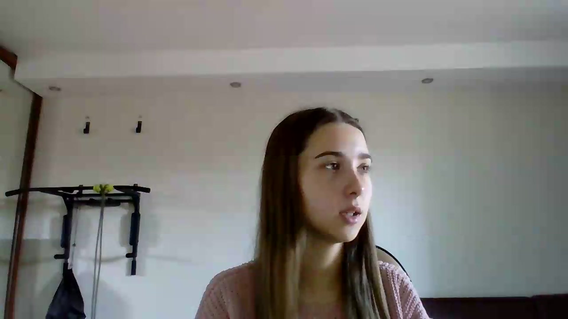 Gallery image thumbnail from ElariaVee's myfreecams stream on, 08/20/2026, 09:11 image 14 of 20