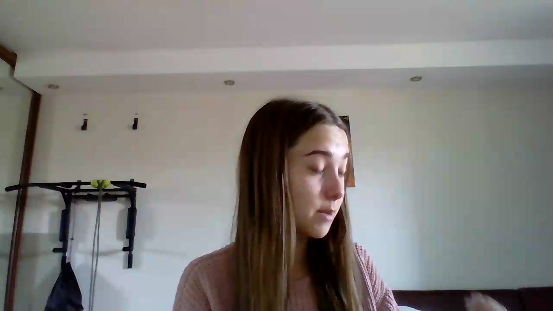 Gallery image thumbnail from ElariaVee's myfreecams stream on, 08/20/2026, 09:11 image 10 of 20