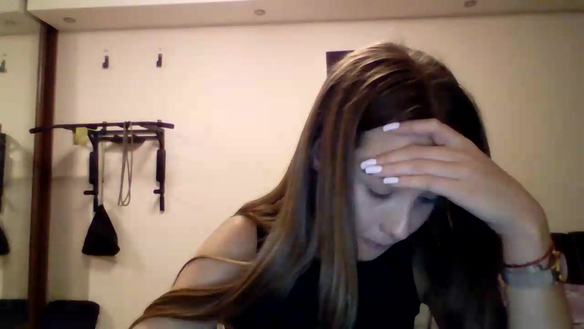 Gallery image thumbnail from ElariaVee's myfreecams stream on, 08/25/2026, 18:07 image 18 of 20