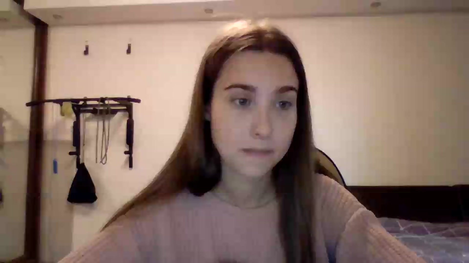Gallery image thumbnail from ElariaVee's myfreecams stream on, 08/27/2026, 12:55 image 16 of 20