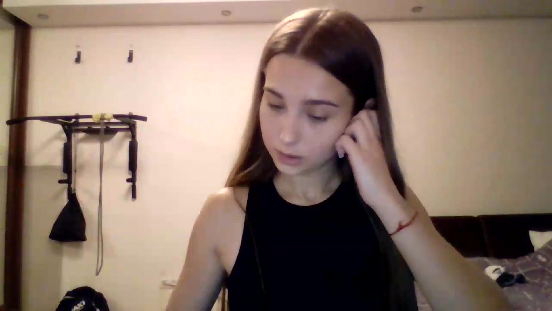 Gallery image thumbnail from ElariaVee's myfreecams stream on, 09/08/2026, 13:47 image 9 of 20