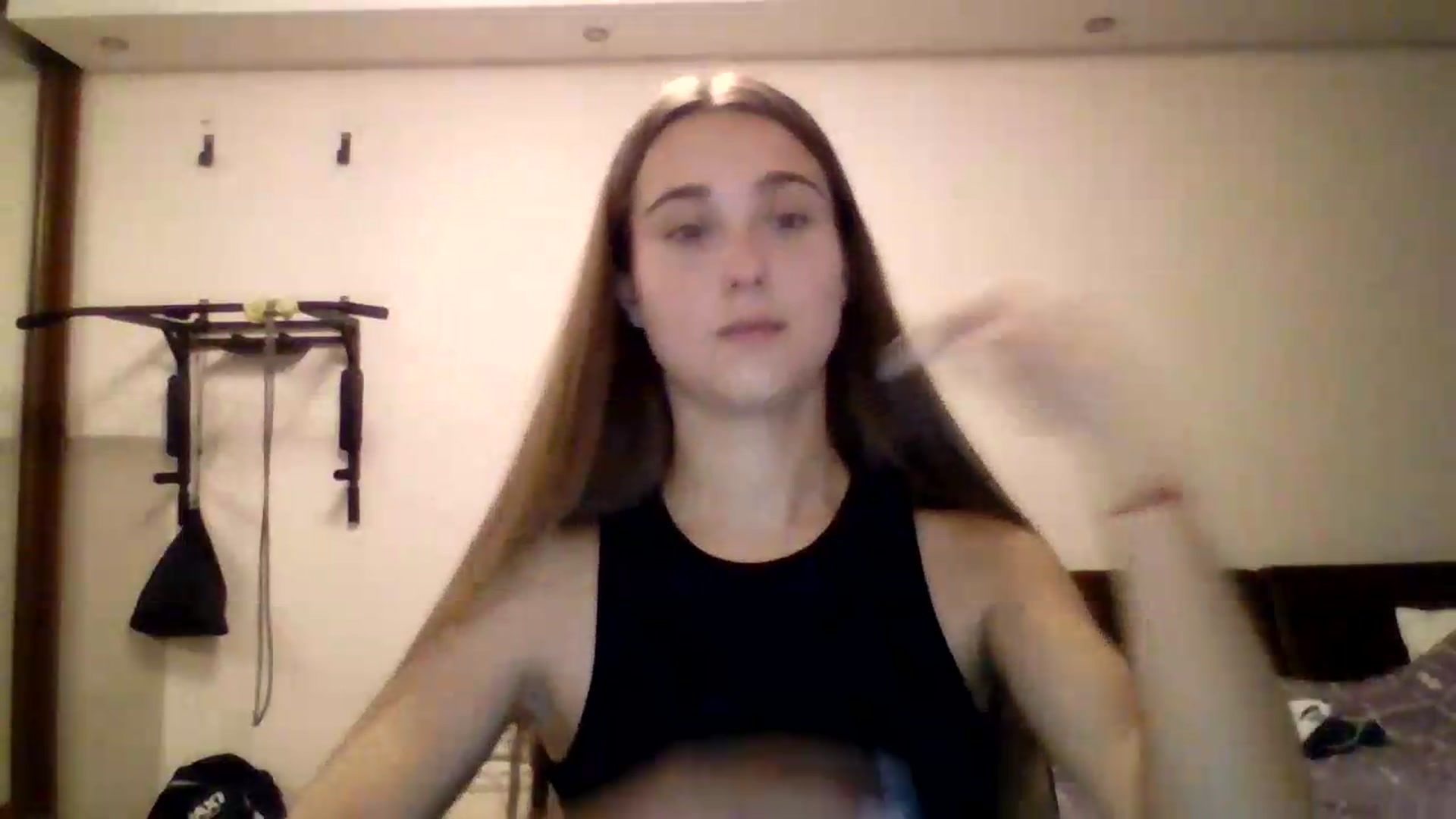 Gallery image thumbnail from ElariaVee's myfreecams stream on, 09/08/2026, 13:47 image 18 of 20