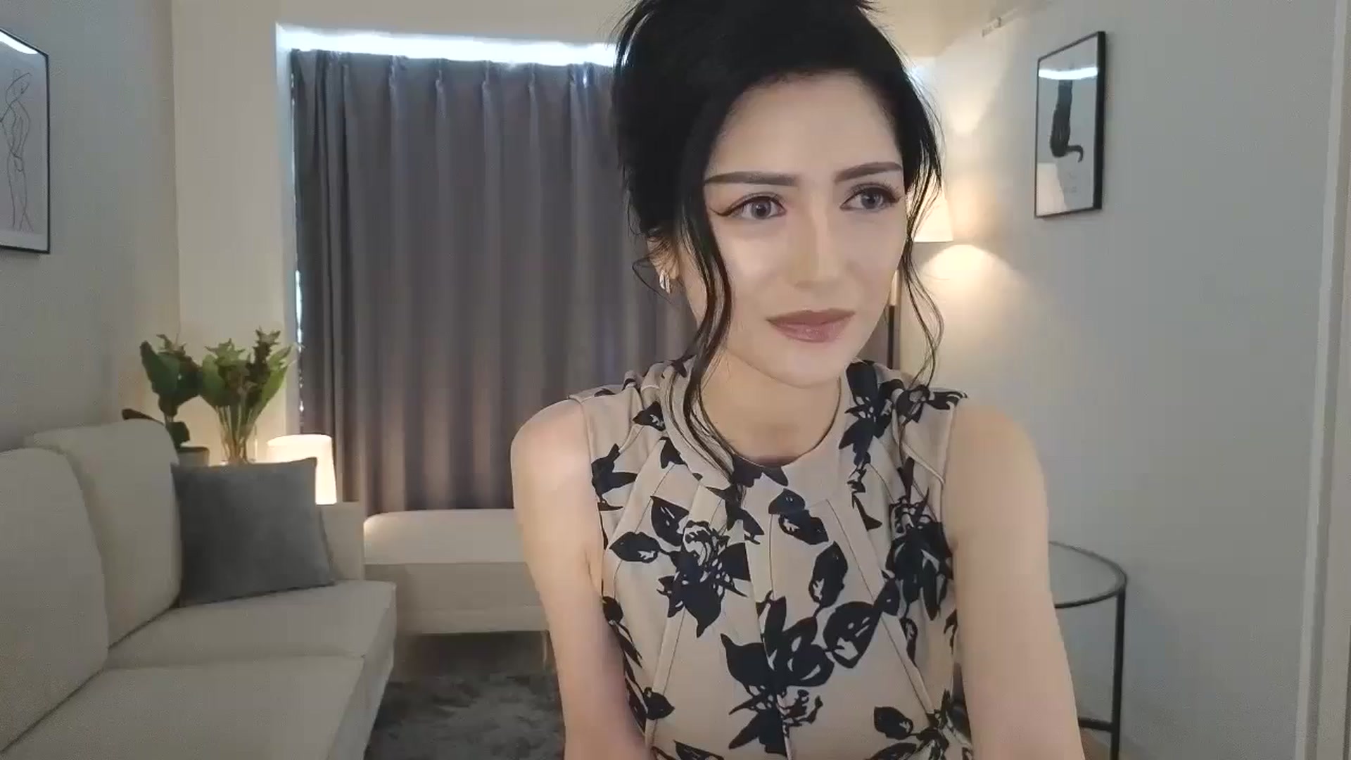 Gallery image thumbnail from Eleah's myfreecams stream on, 09/19/2024, 02:10 image 1 of 20