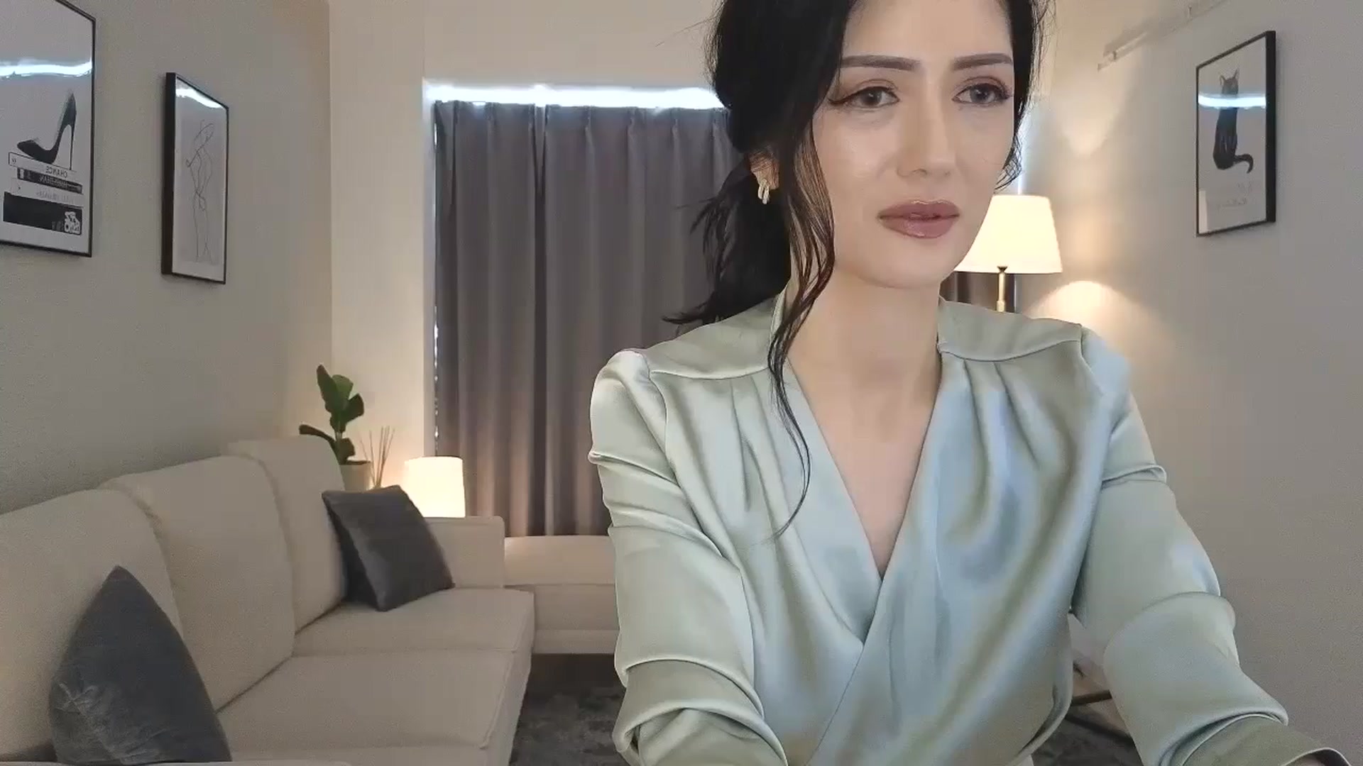 Gallery image thumbnail from Eleah's myfreecams stream on, 09/28/2024, 06:10 image 18 of 20