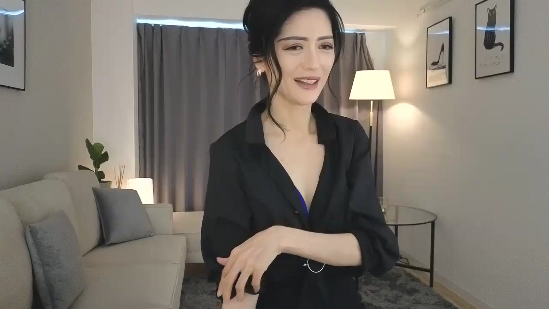 Gallery image thumbnail from Eleah's myfreecams stream on, 10/03/2024, 07:05 image 15 of 20