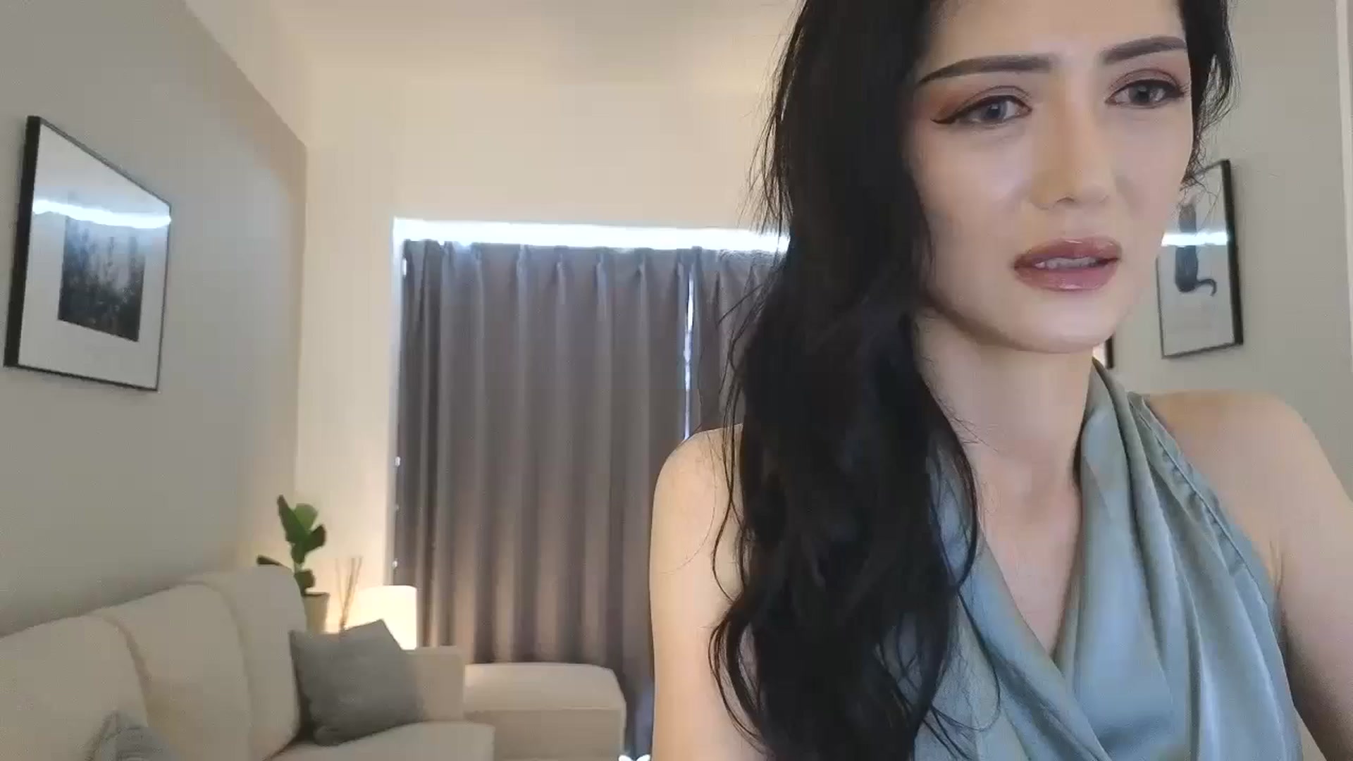 Gallery image thumbnail from Eleah's myfreecams stream on, 10/05/2024, 03:16 image 1 of 20