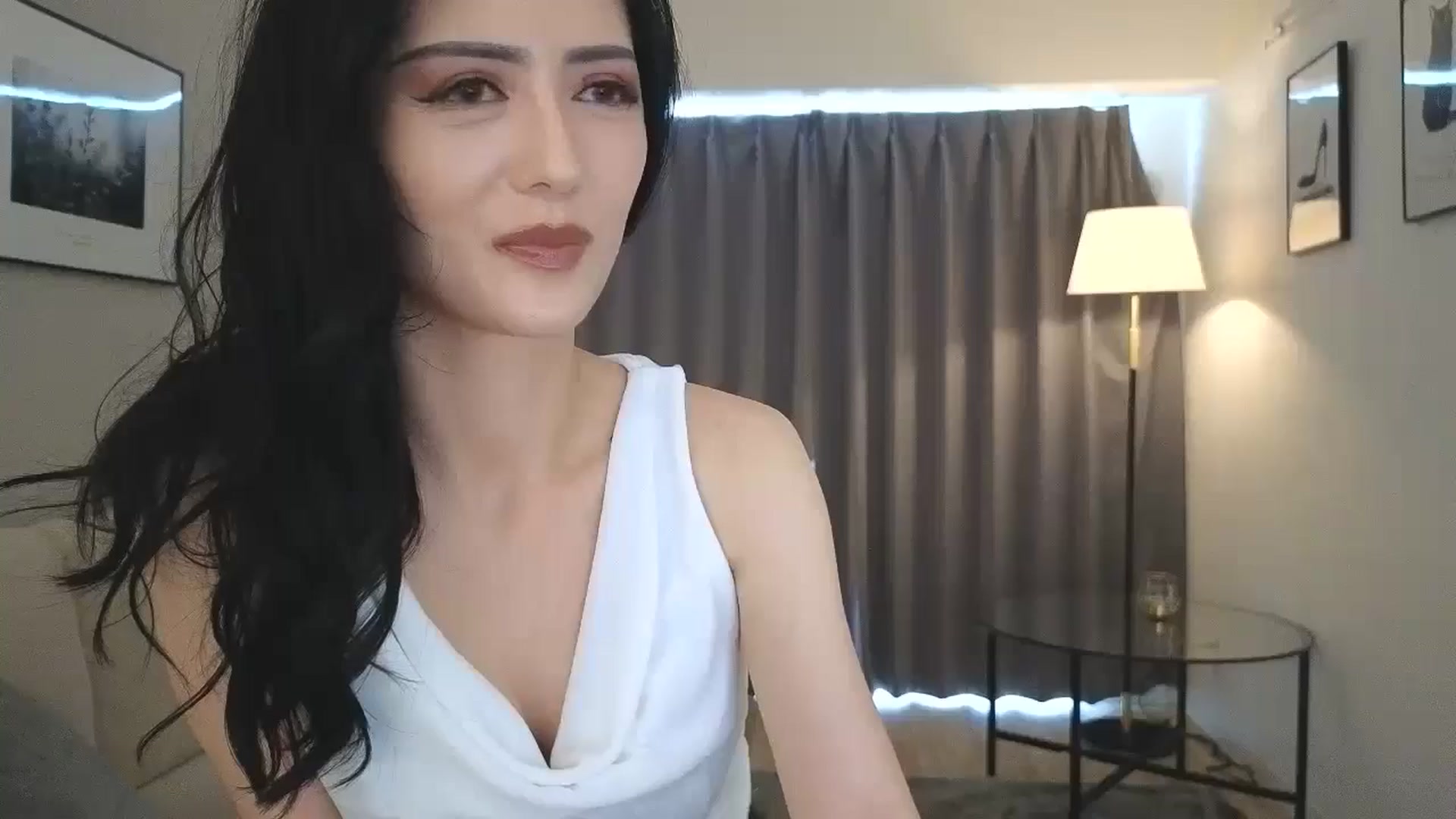 Gallery image thumbnail from Eleah's myfreecams stream on, 10/10/2024, 05:28 image 15 of 20