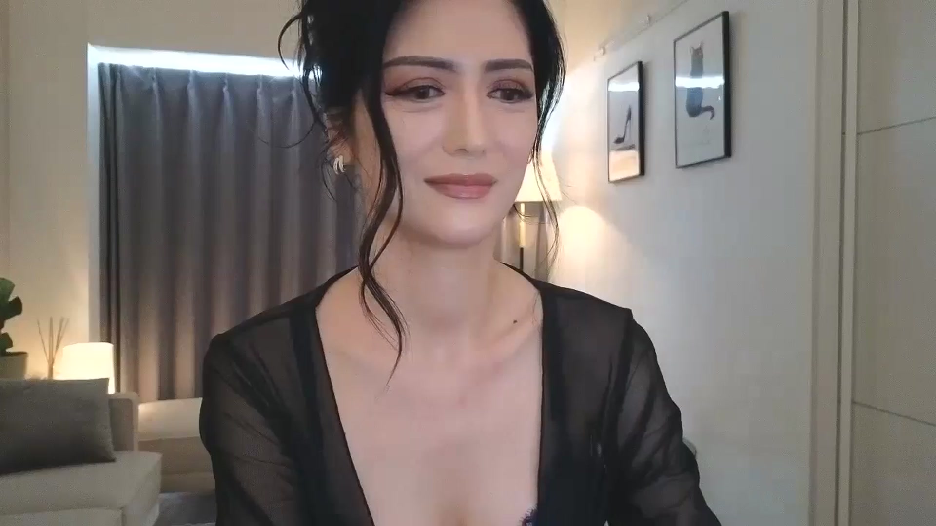 Gallery image thumbnail from Eleah's myfreecams stream on, 10/19/2024, 01:25 image 3 of 20