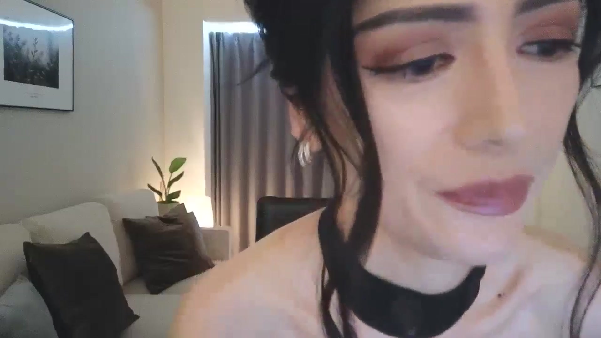 Gallery image thumbnail from Eleah's myfreecams stream on, 11/23/2024, 03:56 image 2 of 20