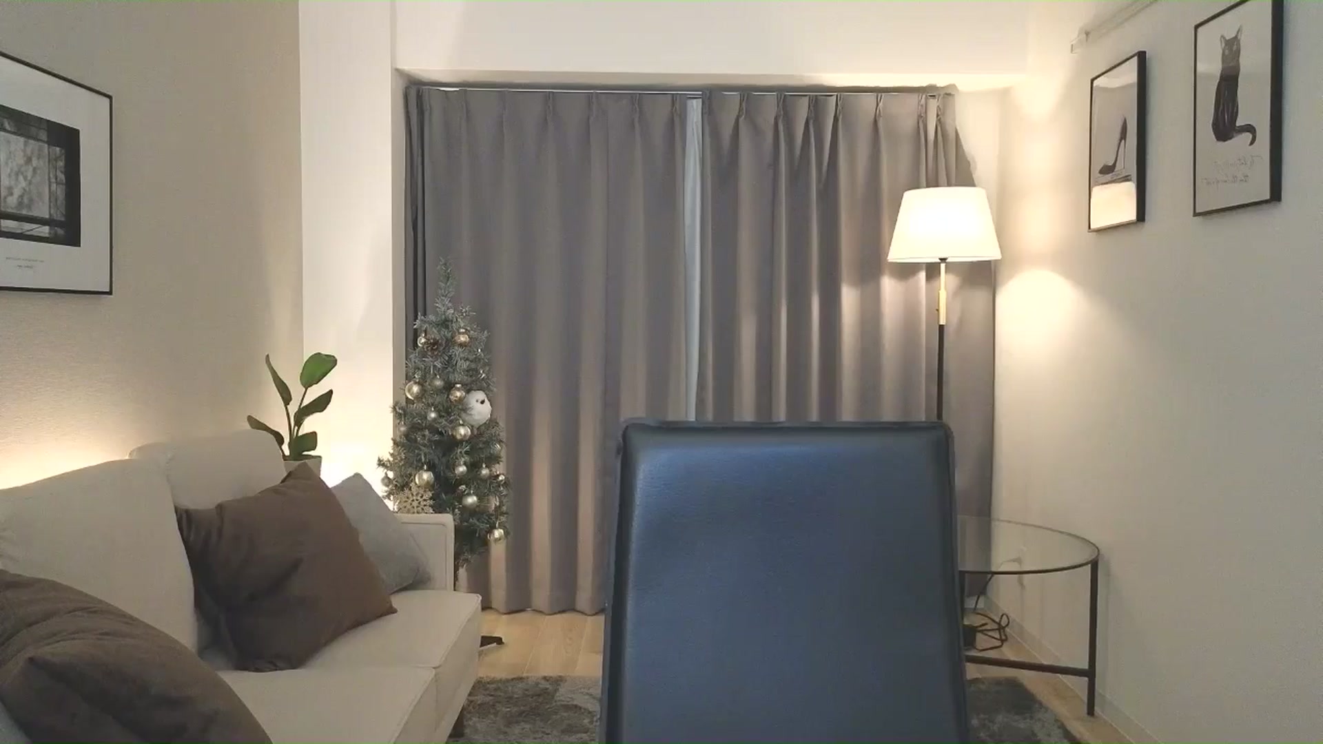 Gallery image thumbnail from Eleah's myfreecams stream on, 12/29/2024, 10:31 image 14 of 20