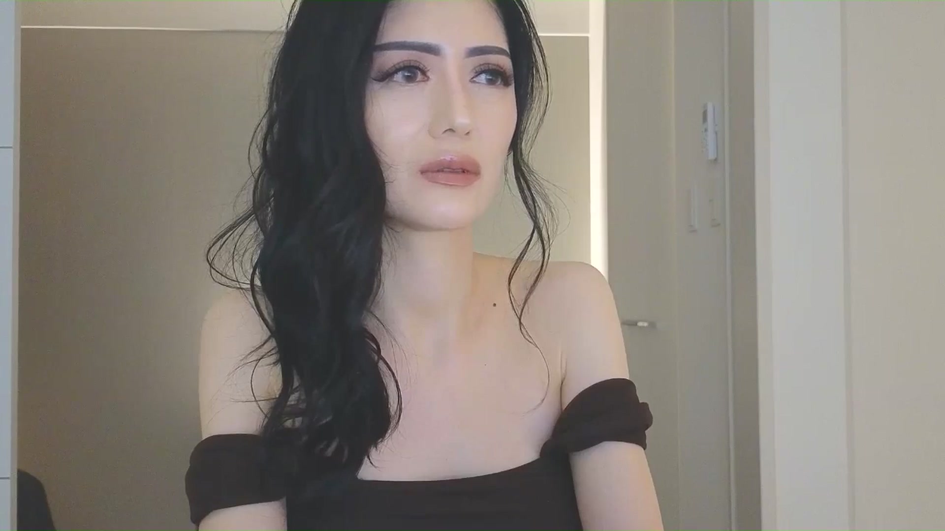 Gallery image thumbnail from Eleah's myfreecams stream on, 02/27/2025, 11:46 image 3 of 20