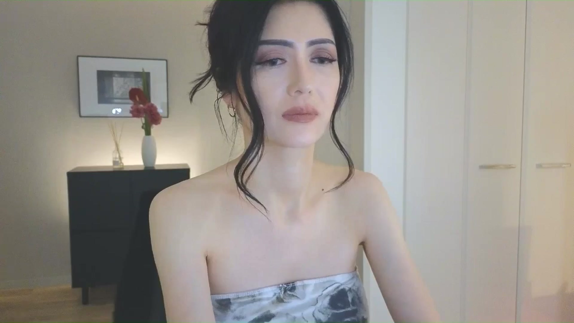 Gallery image thumbnail from Eleah's myfreecams stream on, 03/02/2025, 14:05 image 20 of 20