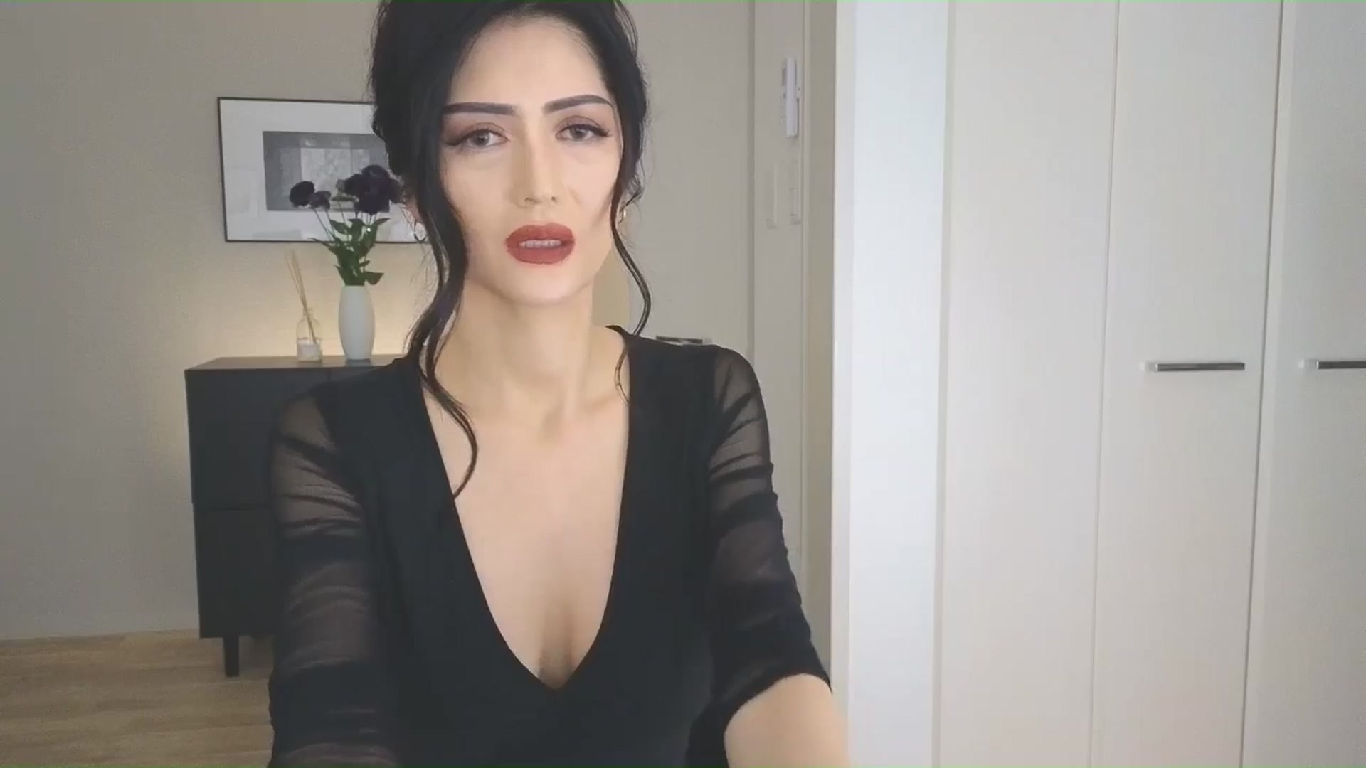 Gallery image thumbnail from Eleah's myfreecams stream on, 03/09/2025, 07:58 image 13 of 20