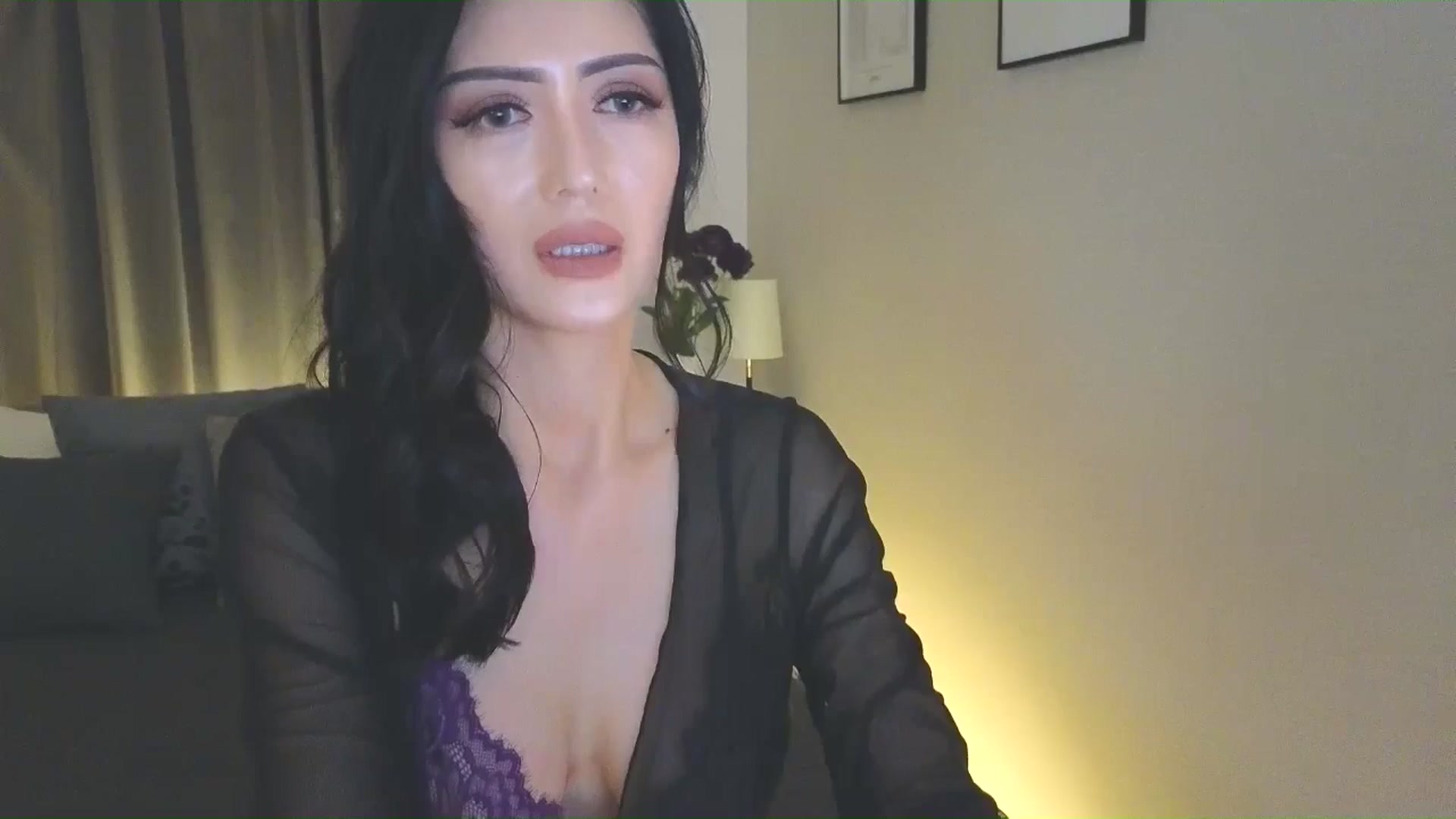 Gallery image thumbnail from Eleah's myfreecams stream on, 03/13/2025, 08:43 image 17 of 20