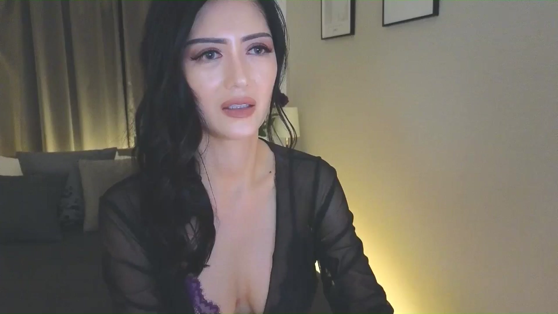 Gallery image thumbnail from Eleah's myfreecams stream on, 03/13/2025, 08:43 image 14 of 20