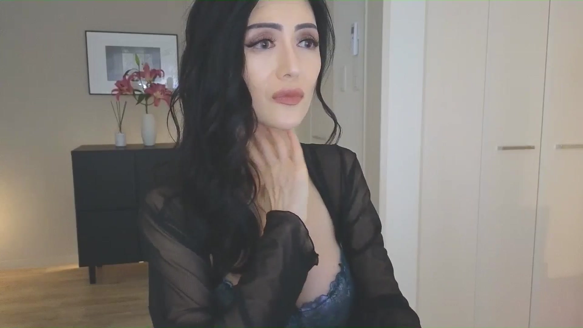 Gallery image thumbnail from Eleah's myfreecams stream on, 03/30/2025, 08:23 image 3 of 20