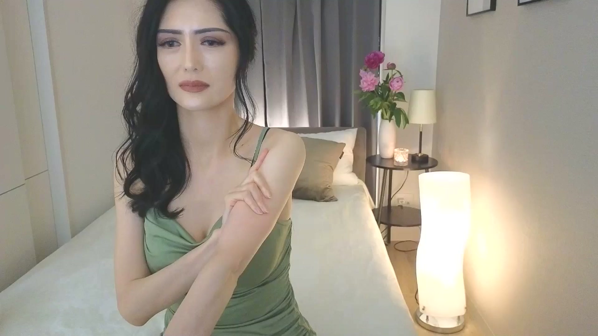 Gallery image thumbnail from Eleah's myfreecams stream on, 04/17/2025, 02:09 image 8 of 20