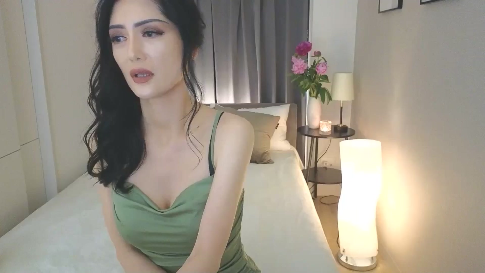 Gallery image thumbnail from Eleah's myfreecams stream on, 04/17/2025, 02:09 image 5 of 20