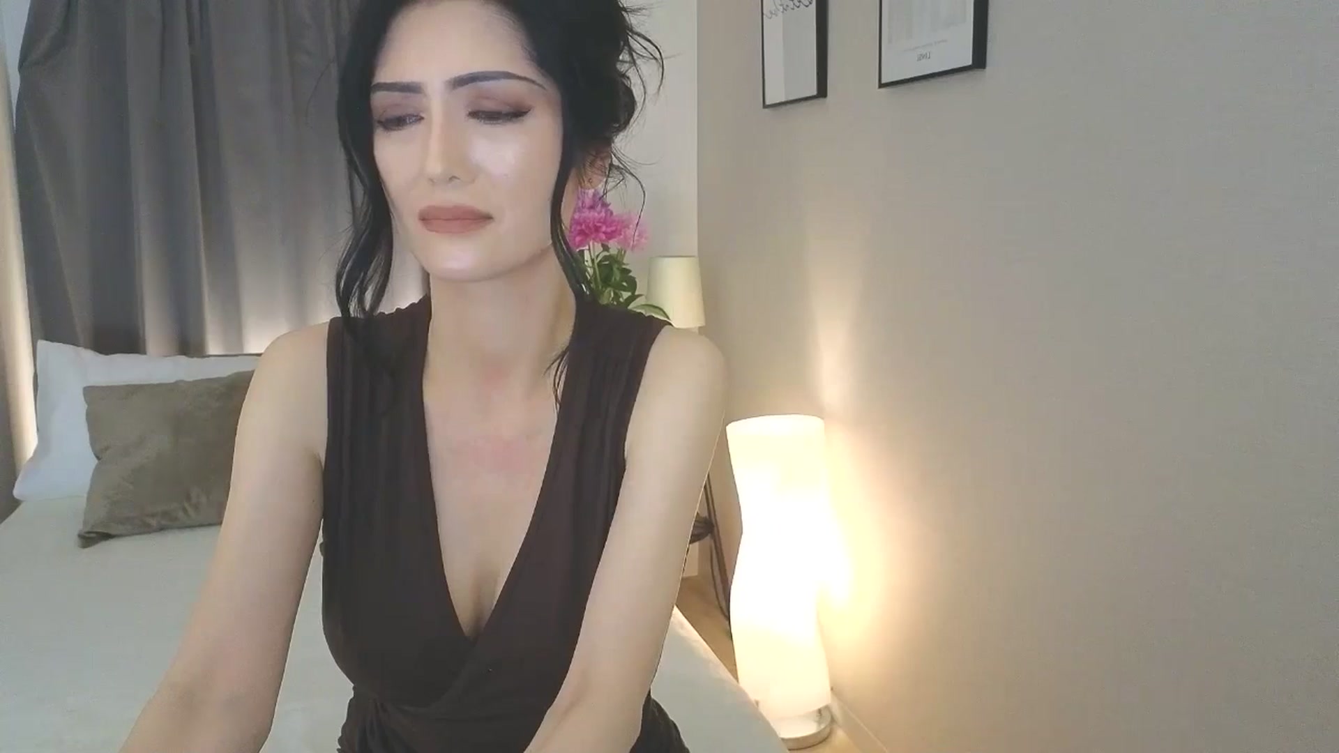Gallery image thumbnail from Eleah's myfreecams stream on, 04/20/2025, 04:02 image 13 of 20