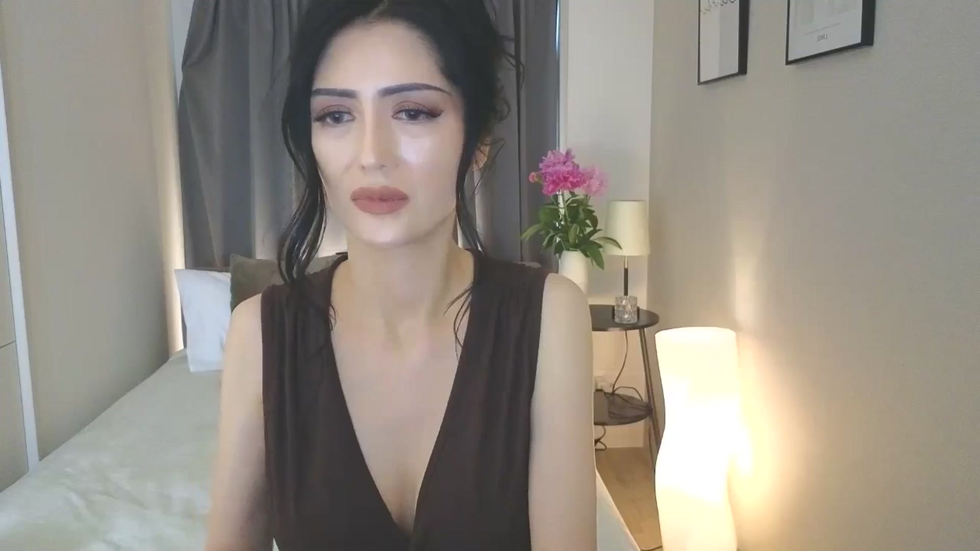 Gallery image thumbnail from Eleah's myfreecams stream on, 04/20/2025, 06:57 image 5 of 20