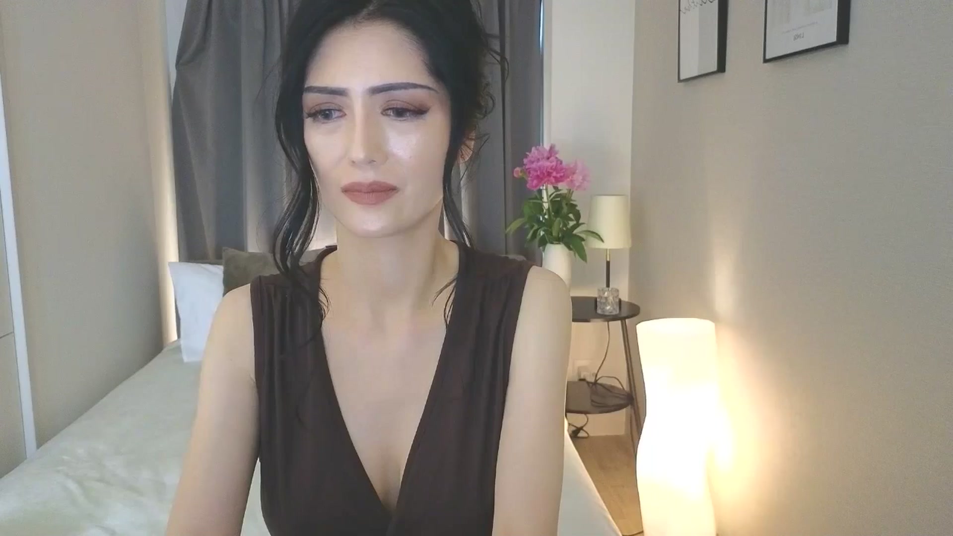 Gallery image thumbnail from Eleah's myfreecams stream on, 04/20/2025, 06:57 image 8 of 20