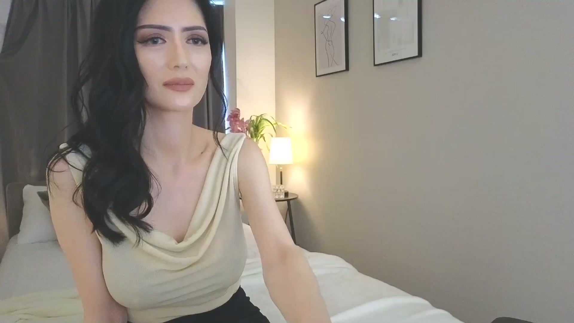 Gallery image thumbnail from Eleah's myfreecams stream on, 05/04/2025, 03:14 image 13 of 20