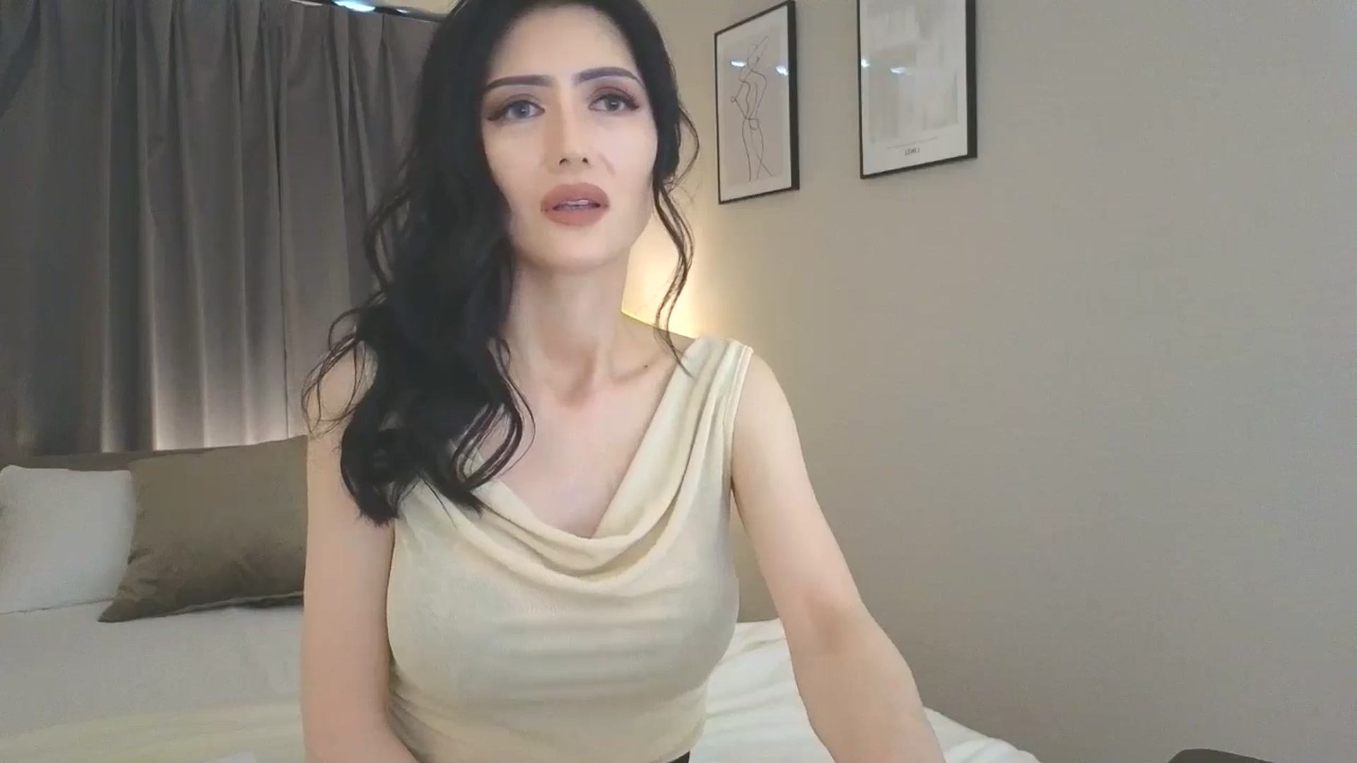 Gallery image thumbnail from Eleah's myfreecams stream on, 05/04/2025, 04:55 image 10 of 20