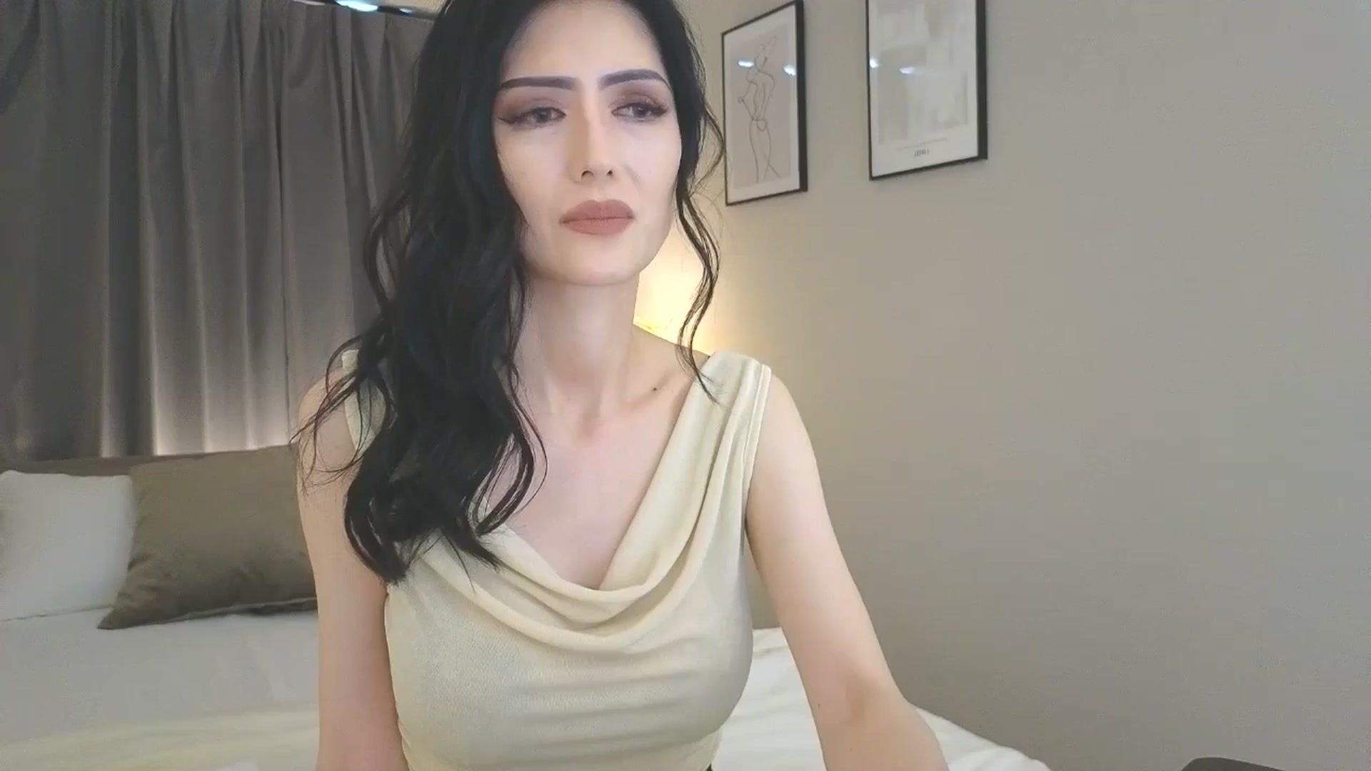 Gallery image thumbnail from Eleah's myfreecams stream on, 05/04/2025, 04:55 image 15 of 20