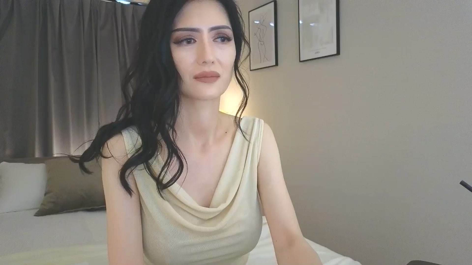 Gallery image thumbnail from Eleah's myfreecams stream on, 05/04/2025, 04:55 image 6 of 20