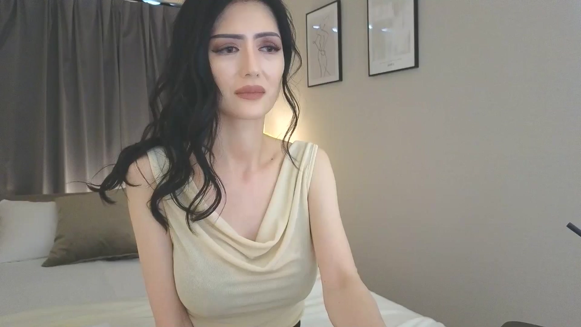 Gallery image thumbnail from Eleah's myfreecams stream on, 05/04/2025, 04:55 image 4 of 20