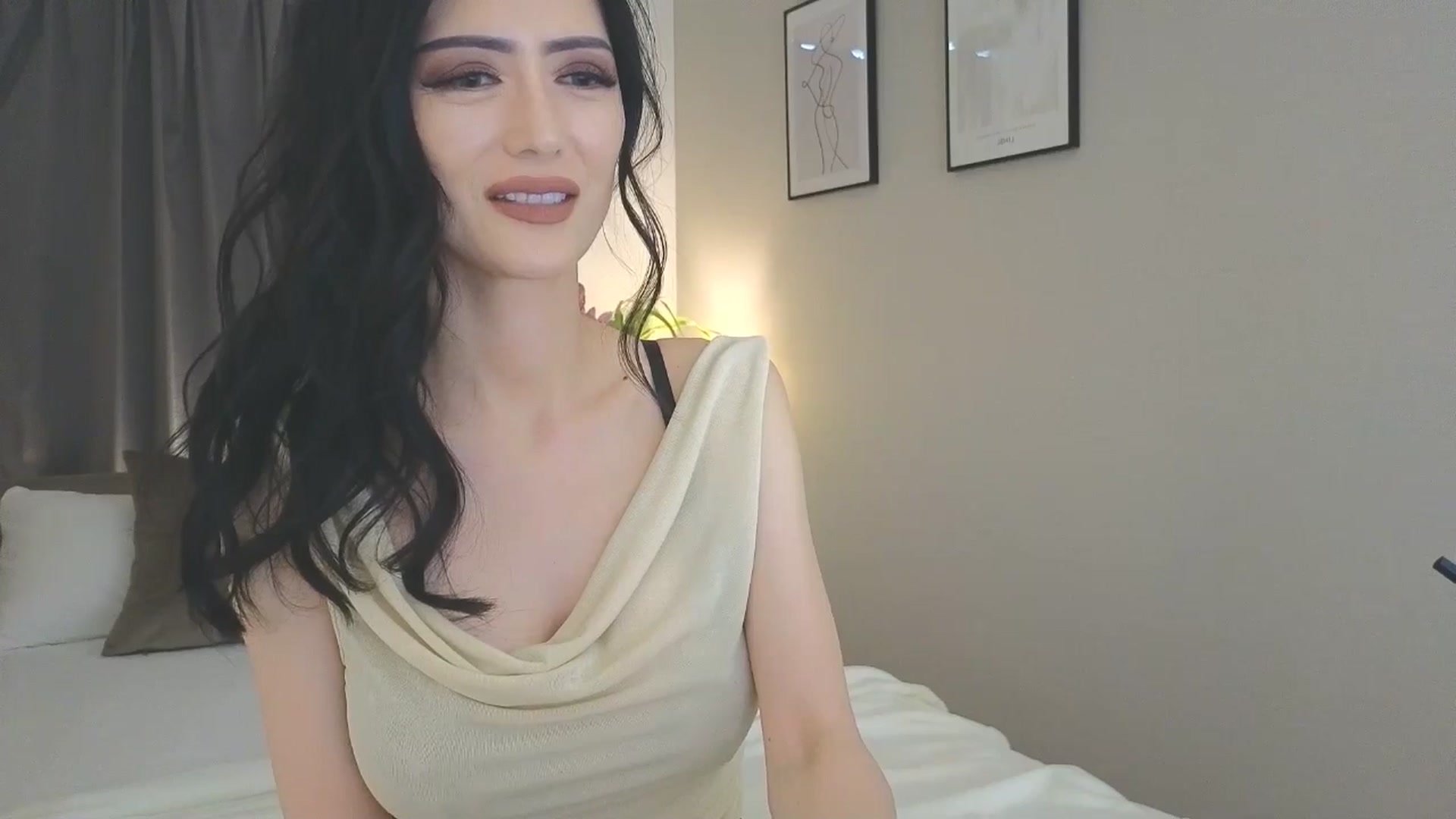 Gallery image thumbnail from Eleah's myfreecams stream on, 05/04/2025, 07:22 image 4 of 20