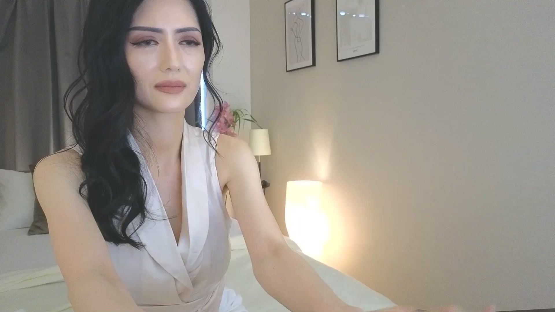 Gallery image thumbnail from Eleah's myfreecams stream on, 05/08/2025, 03:12 image 17 of 20