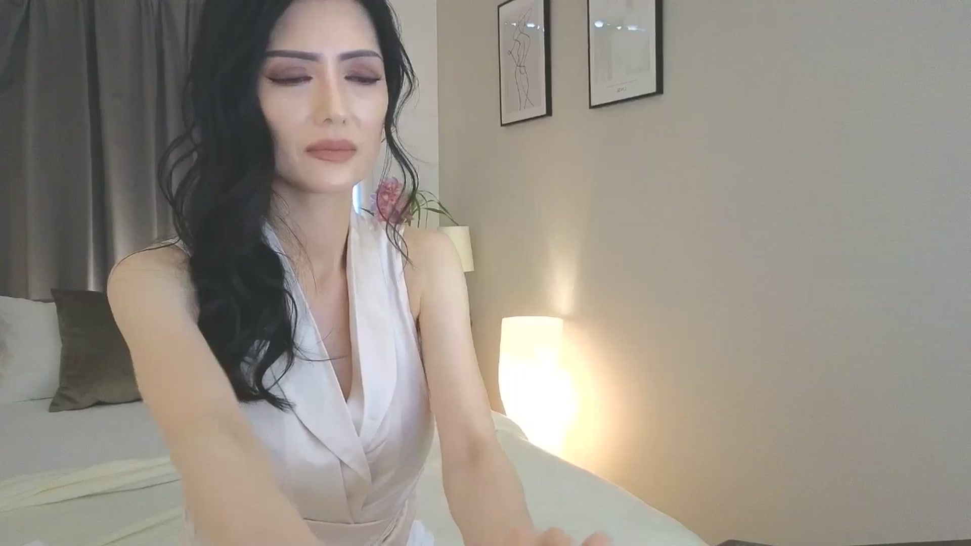 Gallery image thumbnail from Eleah's myfreecams stream on, 05/08/2025, 03:12 image 18 of 20