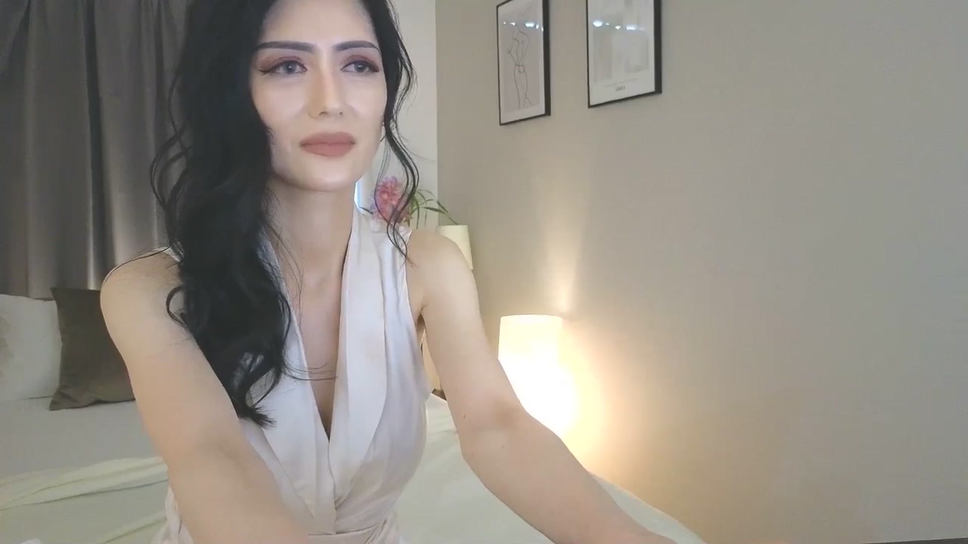 Gallery image thumbnail from Eleah's myfreecams stream on, 05/08/2025, 03:12 image 3 of 20